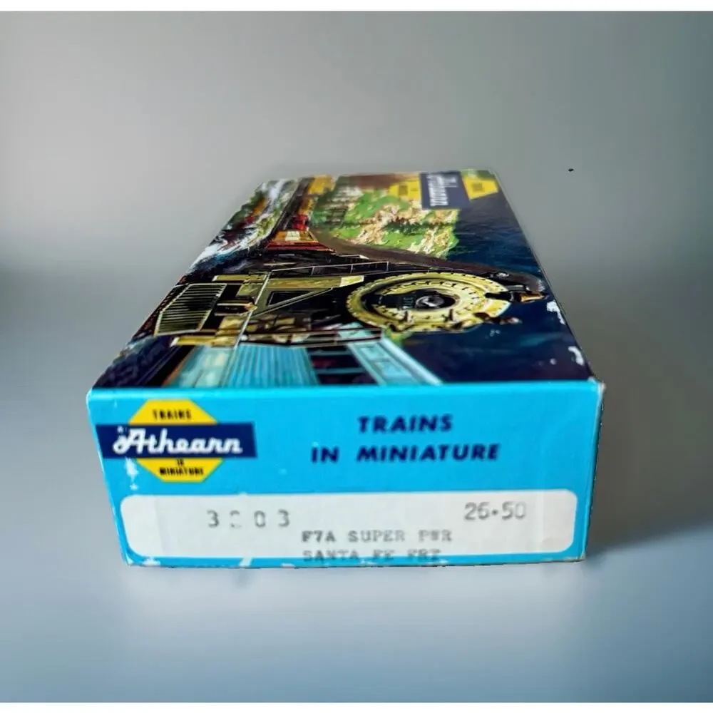 Vintage Athearn HO Scale Santa Fe F-7A Diesel Locomotive Blue Yellow Boxed